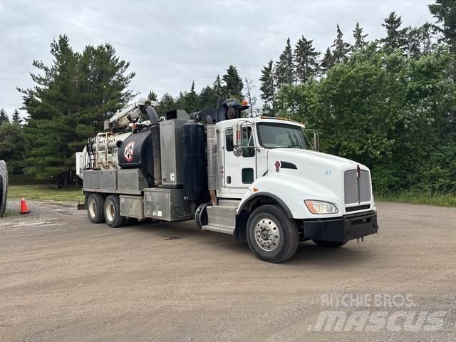 Kenworth T440 Bageri guseničari