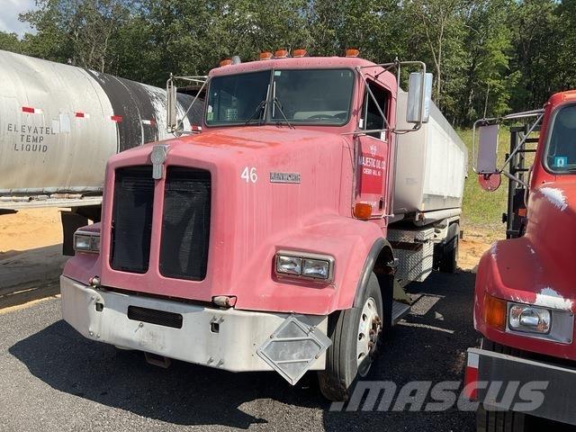Kenworth T450B Kamioni cisterne