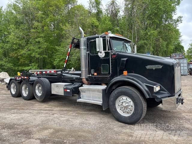 Kenworth T800 Rol kiper kamioni sa kukom za podizanje tereta