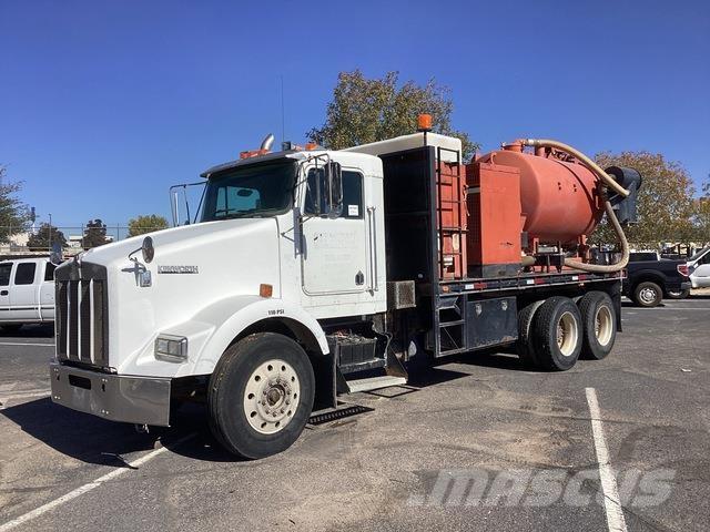 Kenworth T800 Bageri guseničari