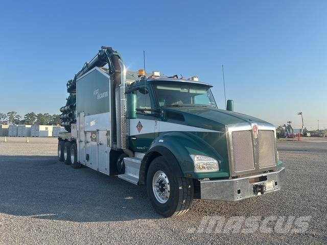 Kenworth T880 Bageri guseničari