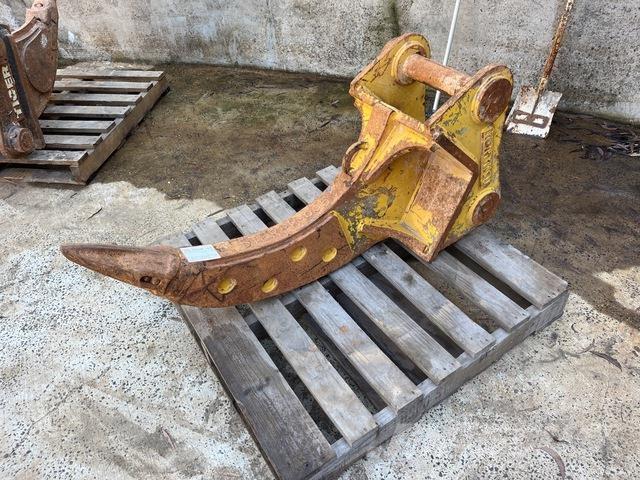 Komatsu  Kultivatori za građevinarstvo