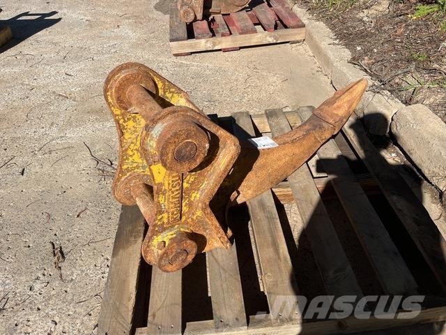 Komatsu  Kultivatori za građevinarstvo