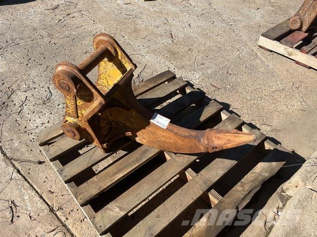 Komatsu  Kultivatori za građevinarstvo