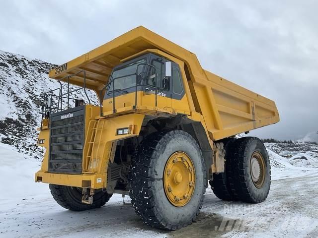 Komatsu 330M Zglobni damperi