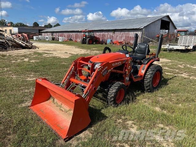 Kubota B2401DT Manji traktori