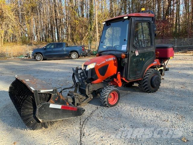 Kubota BX2380 Manji traktori