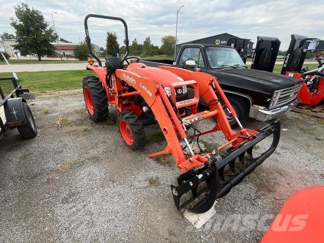 Kubota L3301D Manji traktori