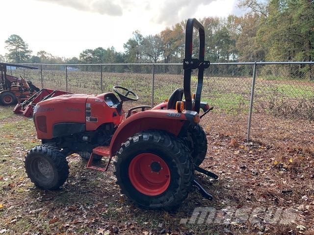 Kubota L3301DT Manji traktori