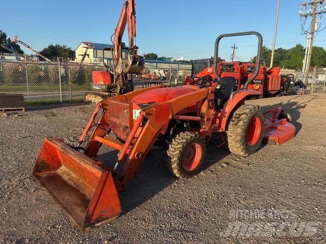 Kubota L3800 Manji traktori