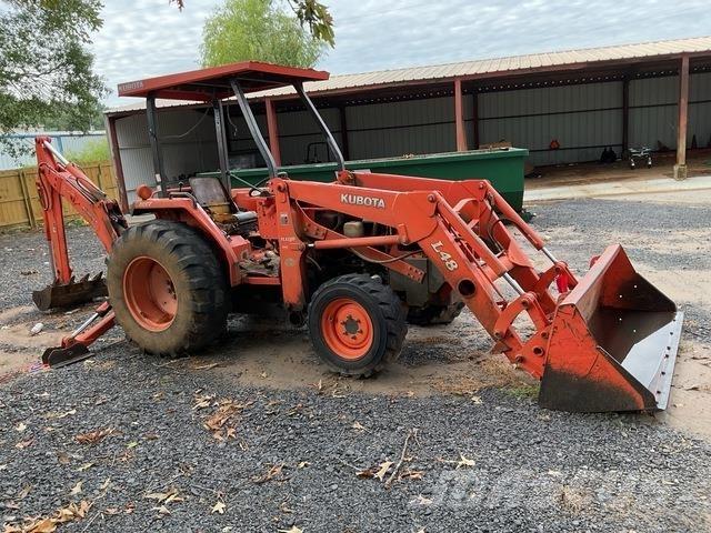 Kubota L48 Rovokopači