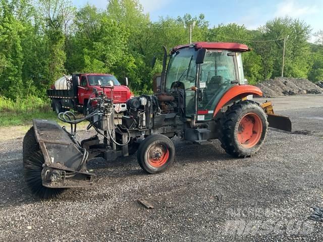 Kubota M5040 Unutrašnji čistači