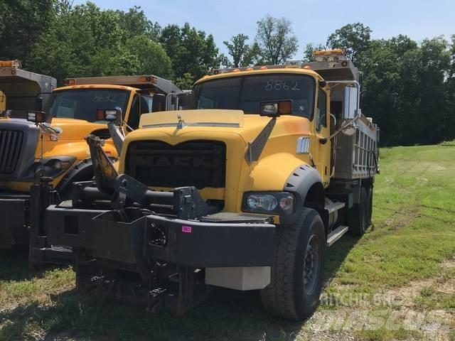 Mack 700 Snežne daske i plugovi