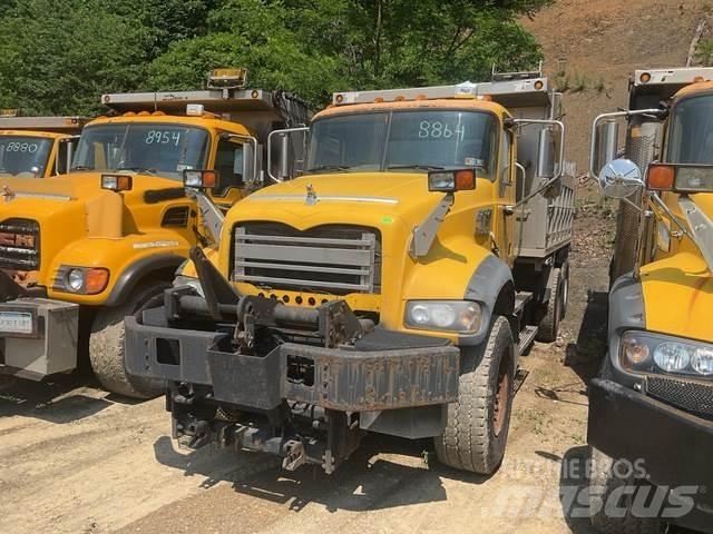 Mack 700 Snežne daske i plugovi
