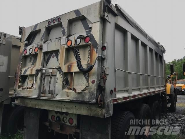 Mack 700 Snežne daske i plugovi