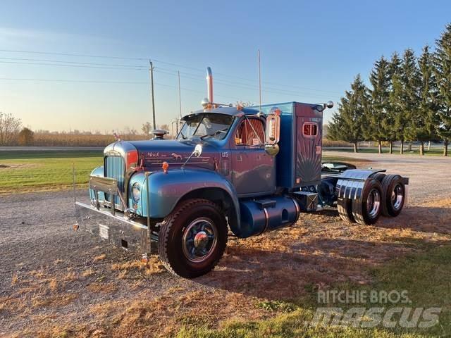 Mack B-61 Tegljači