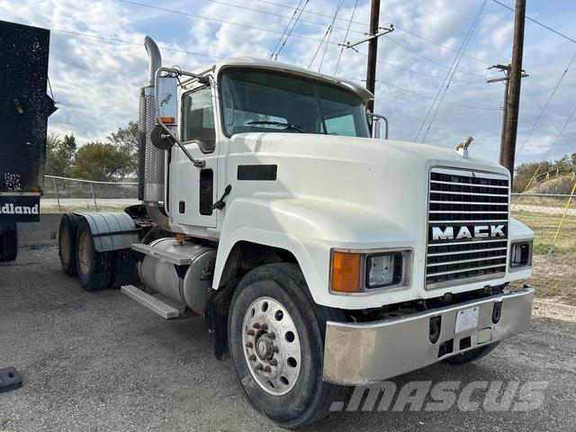 Mack CH613 Tegljači