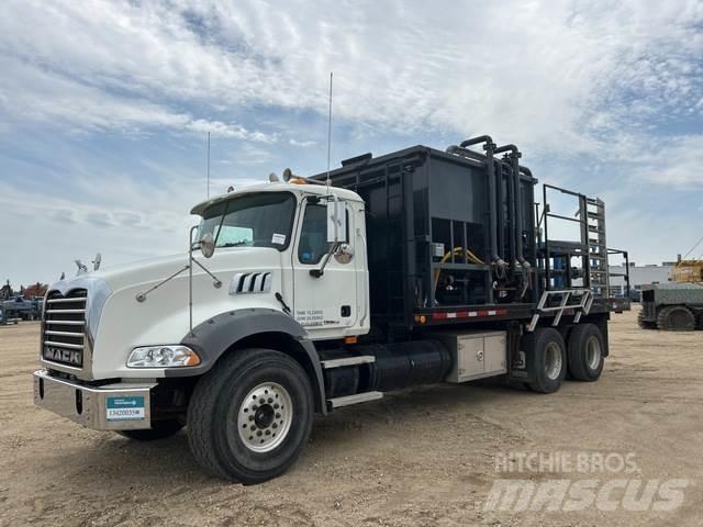 Mack CTR713B Ostalo za građevinarstvo