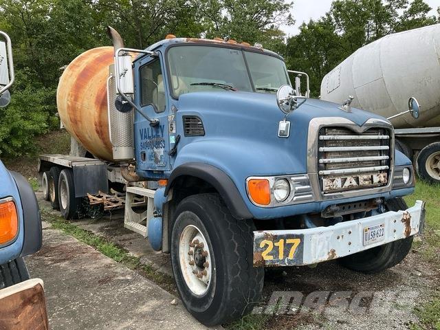 Mack CV713 Ostali kamioni