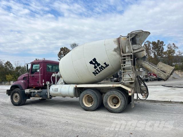 Mack CV713 Ostali kamioni