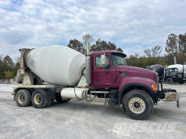 Mack CV713 Ostali kamioni