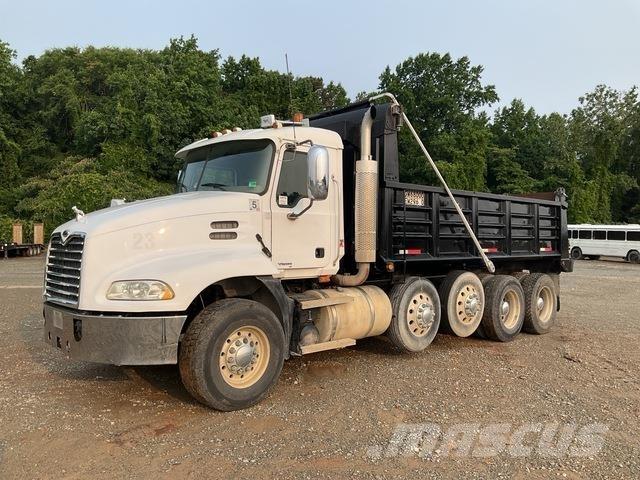 Mack CXN613 Kiperi kamioni