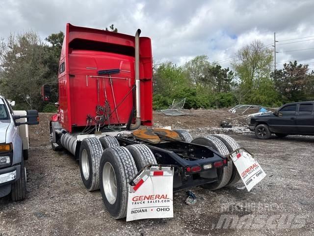 Mack CXU613 Tegljači
