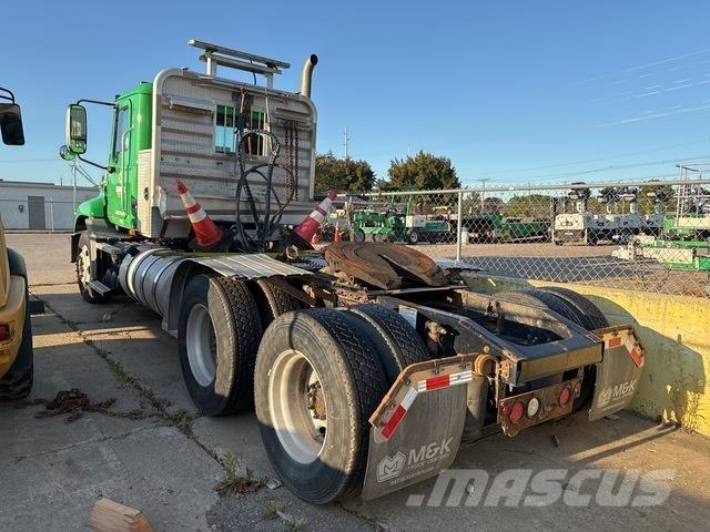 Mack CXU613 Tegljači