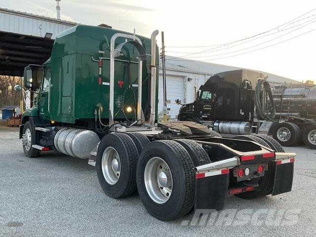 Mack CXU613 Tegljači