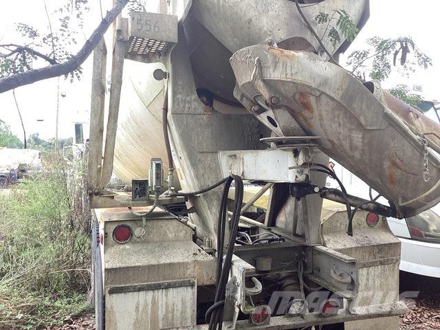 Mack DM690S Ostali kamioni