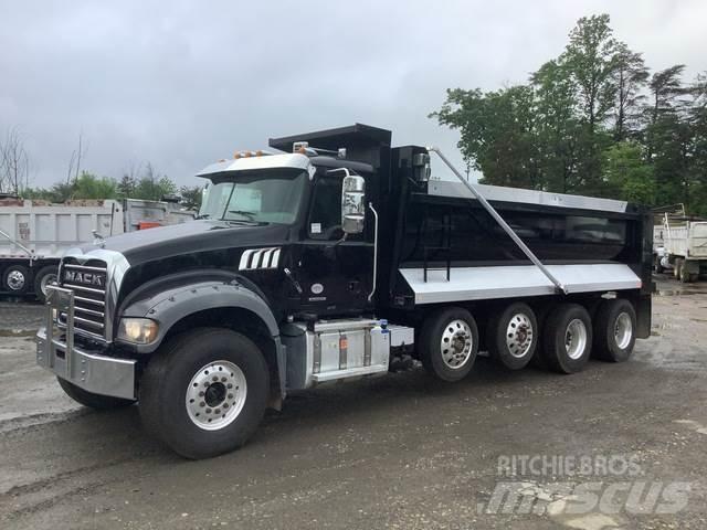 Mack GR64F Kiperi kamioni