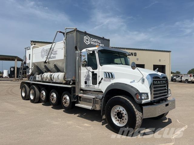 Mack GR64F Kamioni mešalice za beton