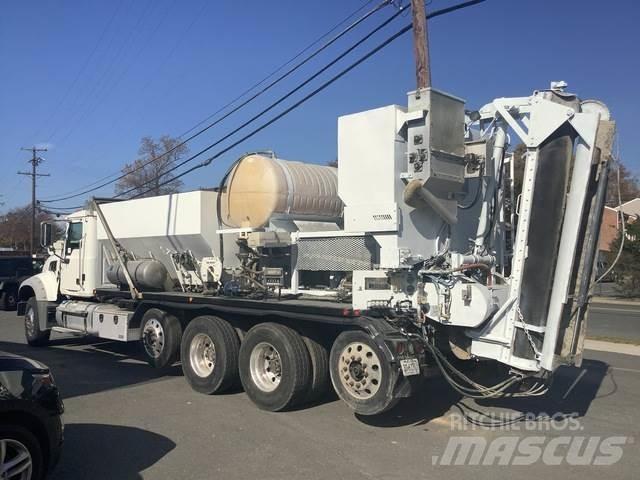 Mack GU713 Kamioni mešalice za beton