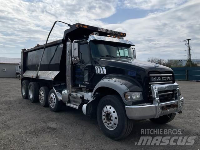 Mack GU713 Kiperi kamioni