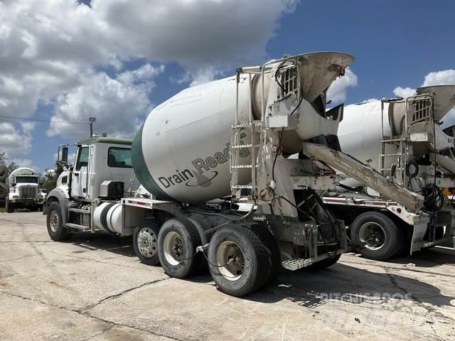 Mack GU813 Ostali kamioni