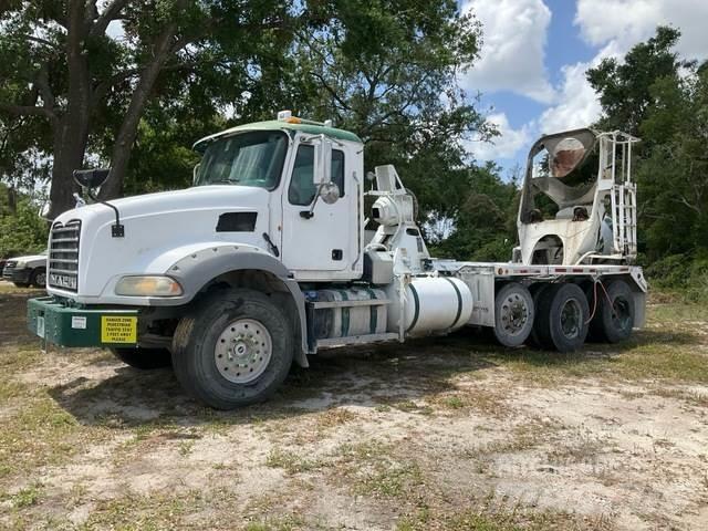 Mack GU813 Ostali kamioni