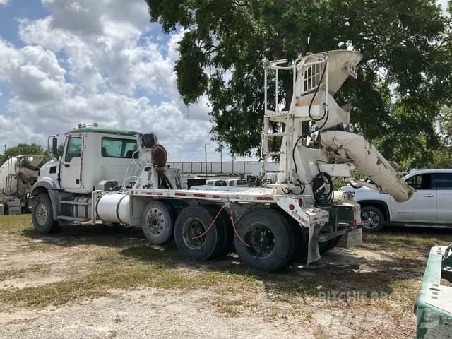 Mack GU813 Ostali kamioni