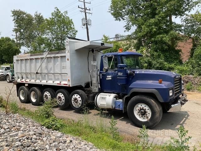 Mack RD688S Kiperi kamioni