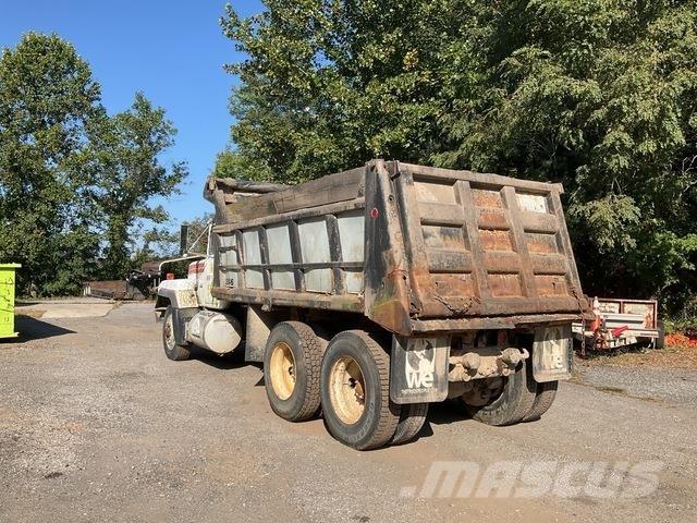 Mack RD688S Kiperi kamioni