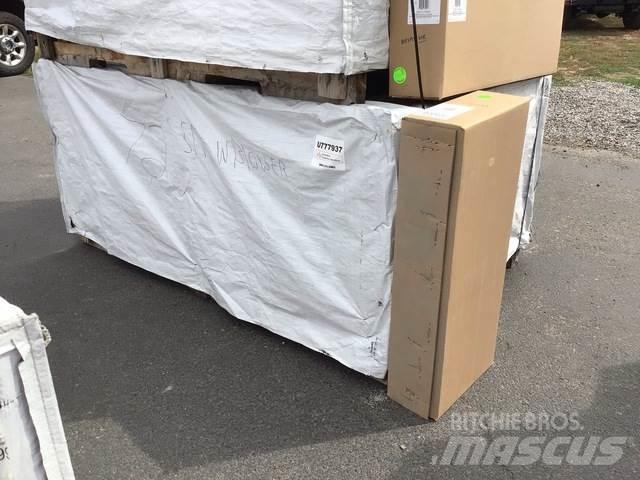 Mahindra  Ostale mašine za put i sneg