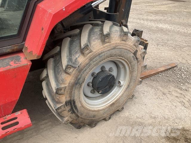 Manitou M26-4 Vanterenski viljuškar