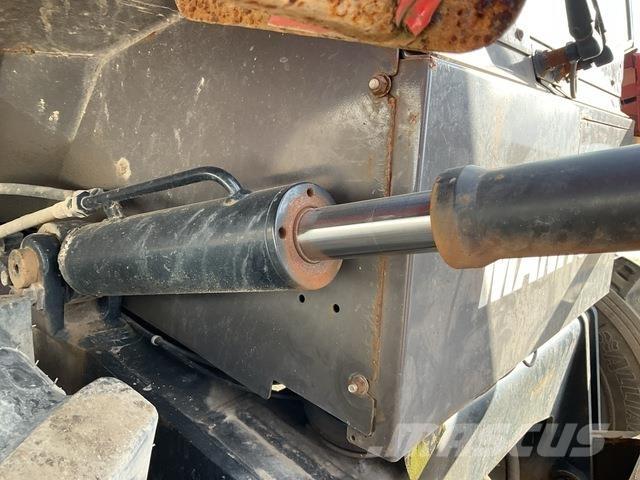 Manitou M30-4 Vanterenski viljuškar