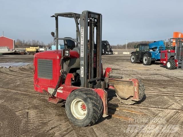 Moffett M55 Mobilni viljuškari