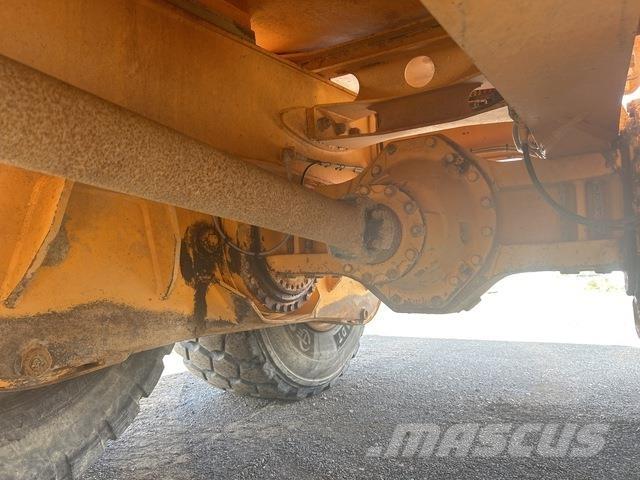 Moxy MT31 Zglobni damperi