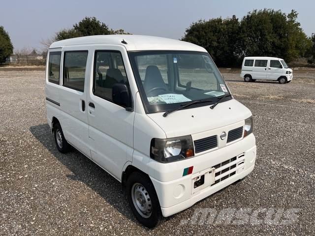 Nissan CLIPPER Automobili
