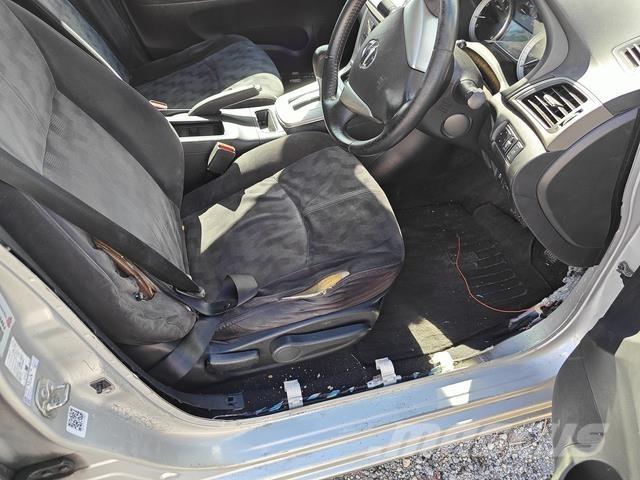 Nissan SYLPHY Automobili