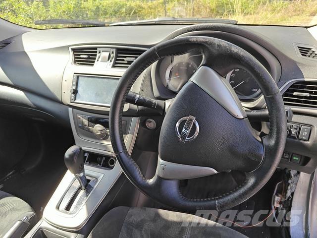 Nissan SYLPHY Automobili