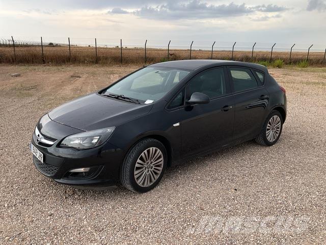 Opel Astra Automobili