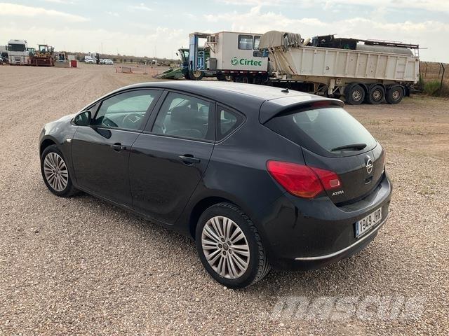 Opel Astra Automobili