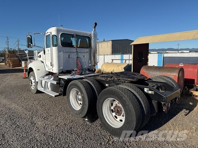 Peterbilt 382 Tegljači